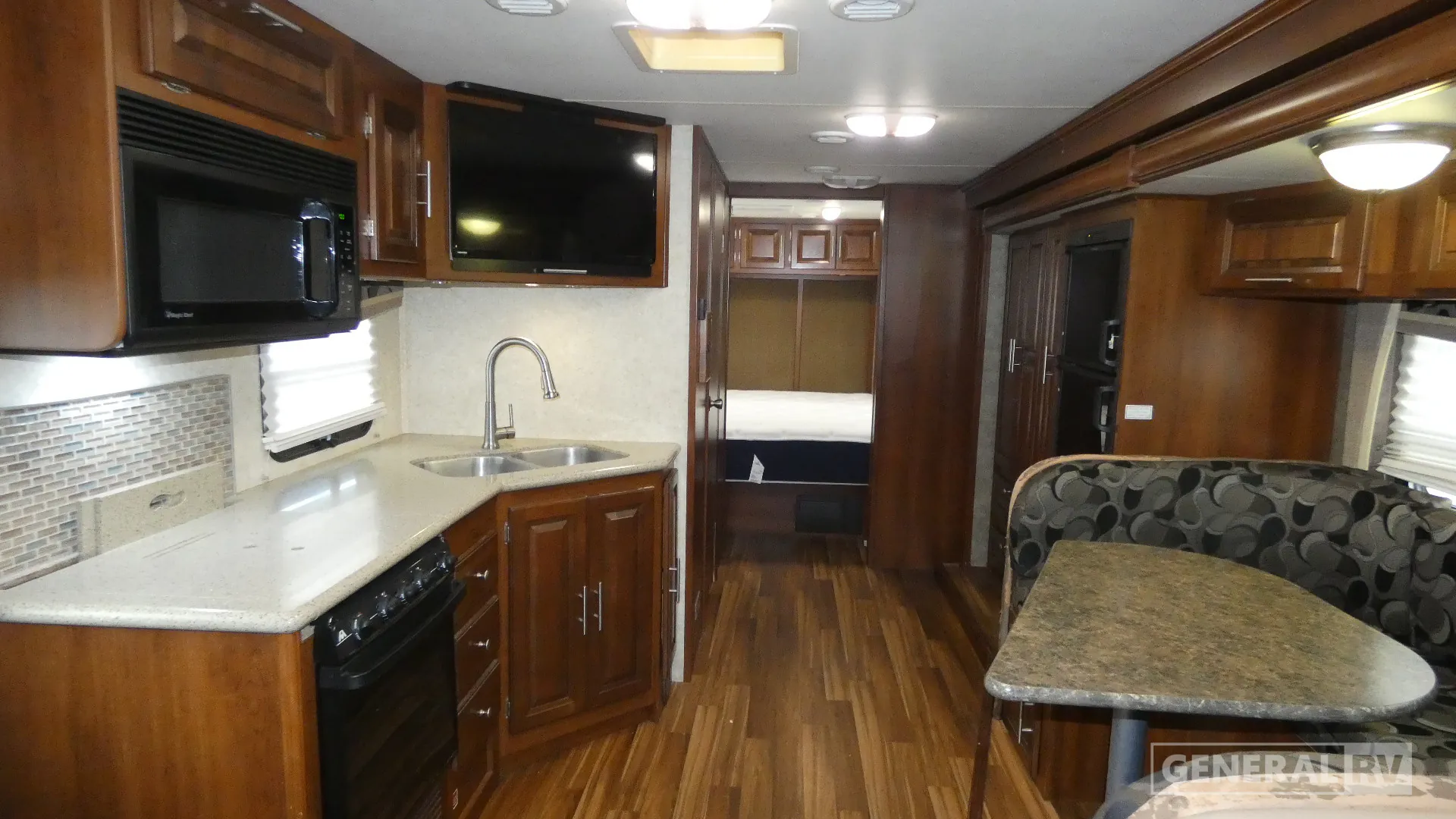 2015 Forest River Georgetown 270S - Photo 3