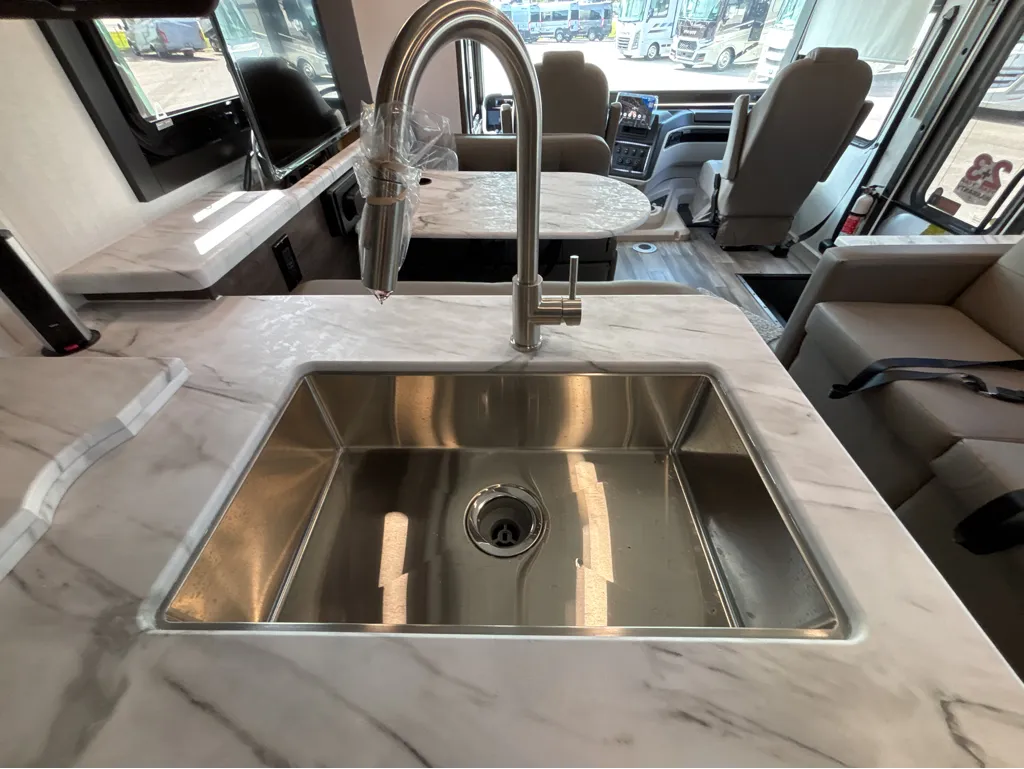 2026 Entegra Coach Vision 27A, Photos photo 15