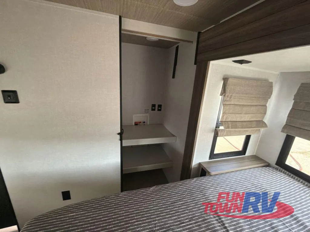 2027 Forest River Vibe 3400SB, Photos photo 20