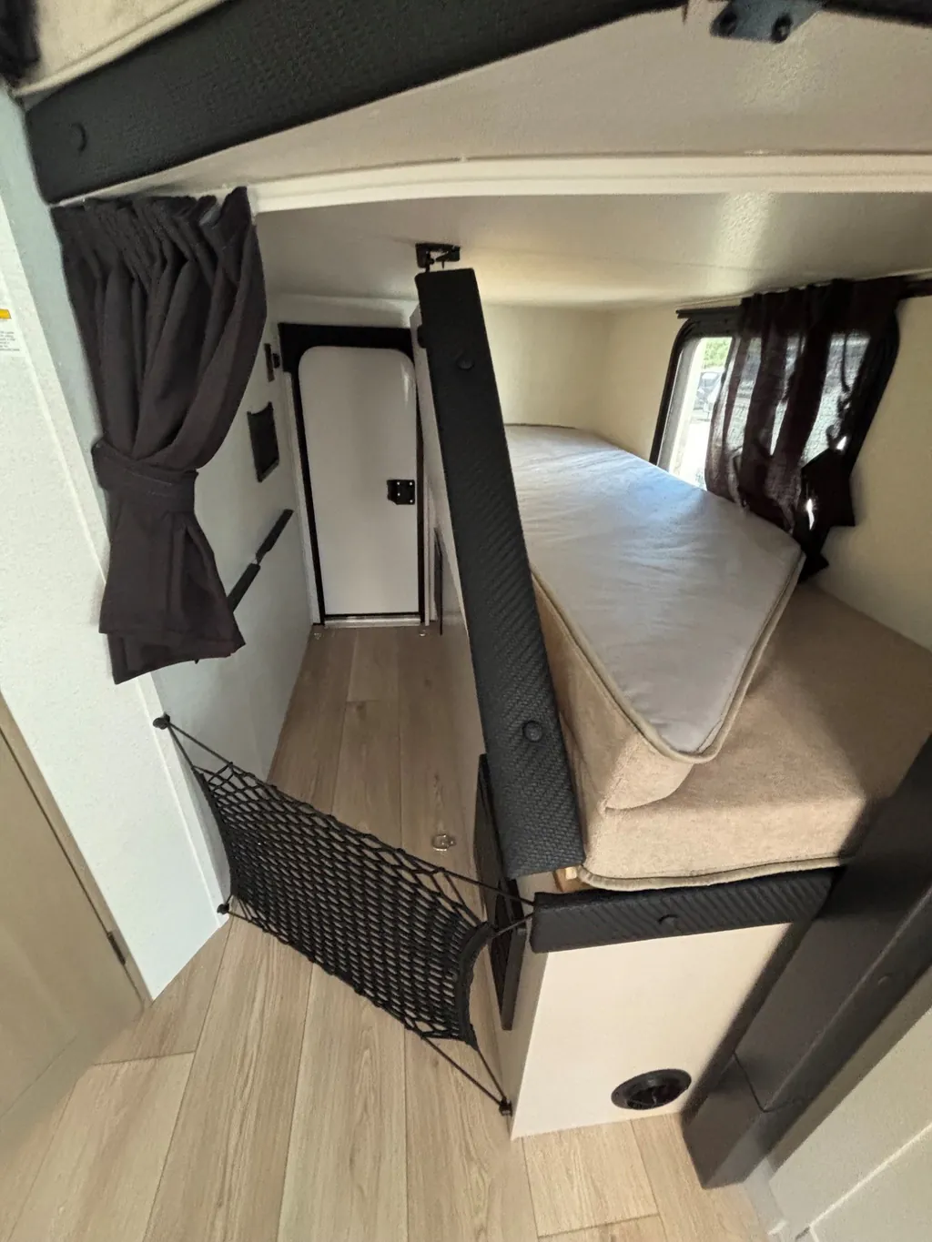 2027 Jayco Jay Feather 29BHB, Photos photo 15