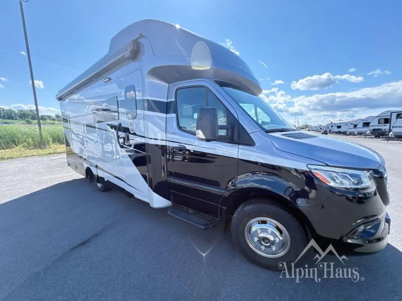 2026 Tiffin Wayfarer 25 XRW - Photo 3