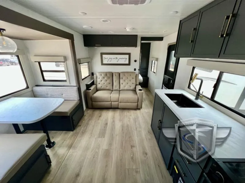 2027 Forest River Surveyor Legend 252RBLE - Photo 4