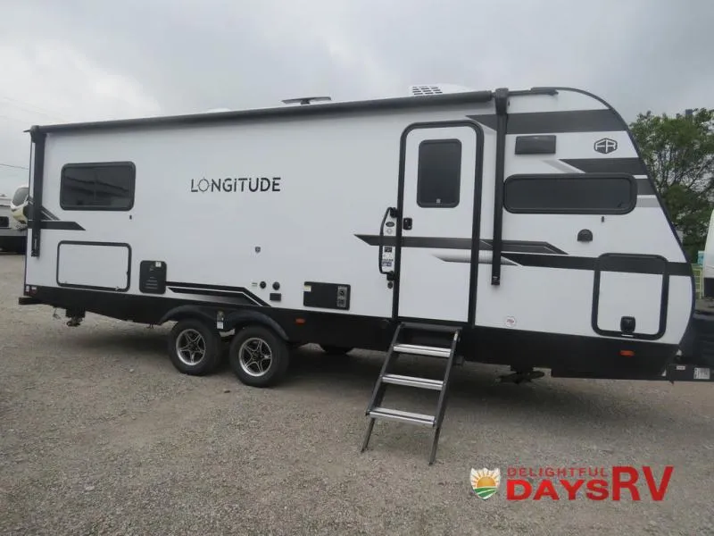 2026 East to West, INC. Longitude 230FK - Photo 4