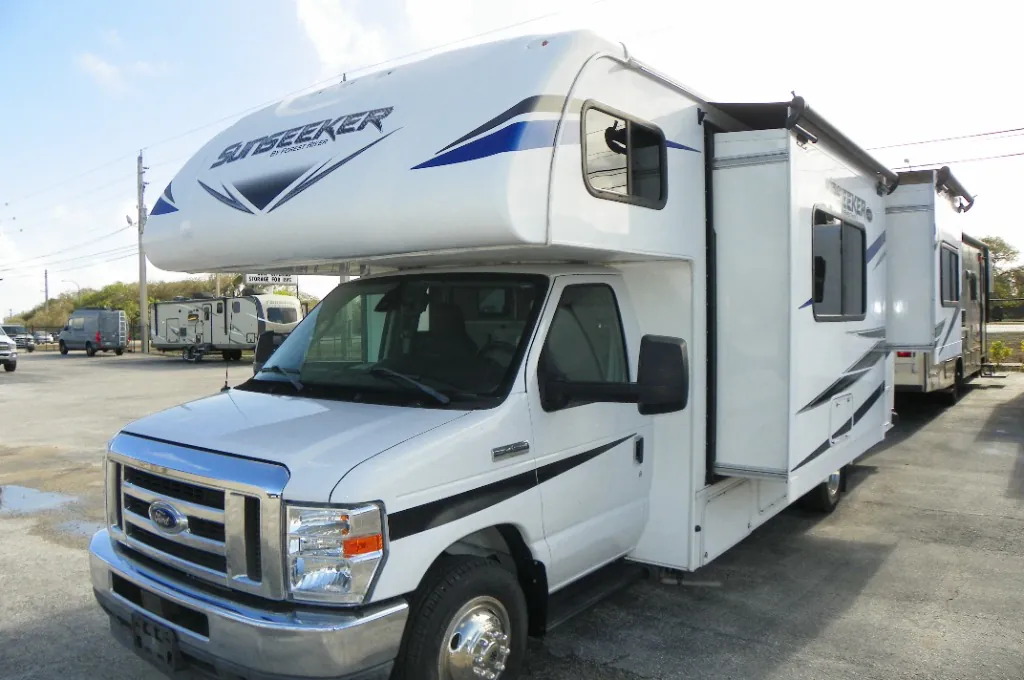 2021 Forest River Sunseeker Classic 2440DS - Photo 4