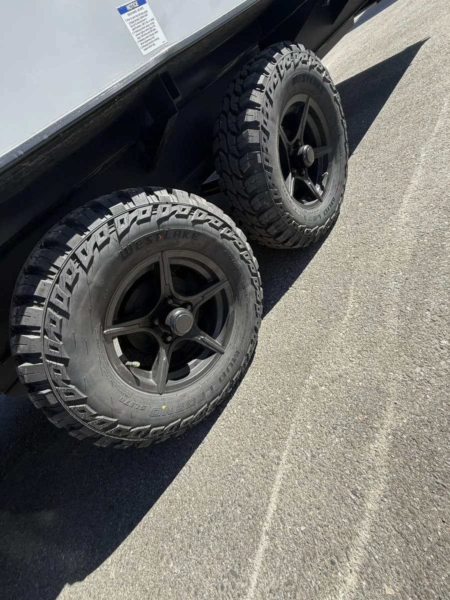 2027 Forest River Cherokee Grey Wolf Black Label 24RRTBL — Photo 5