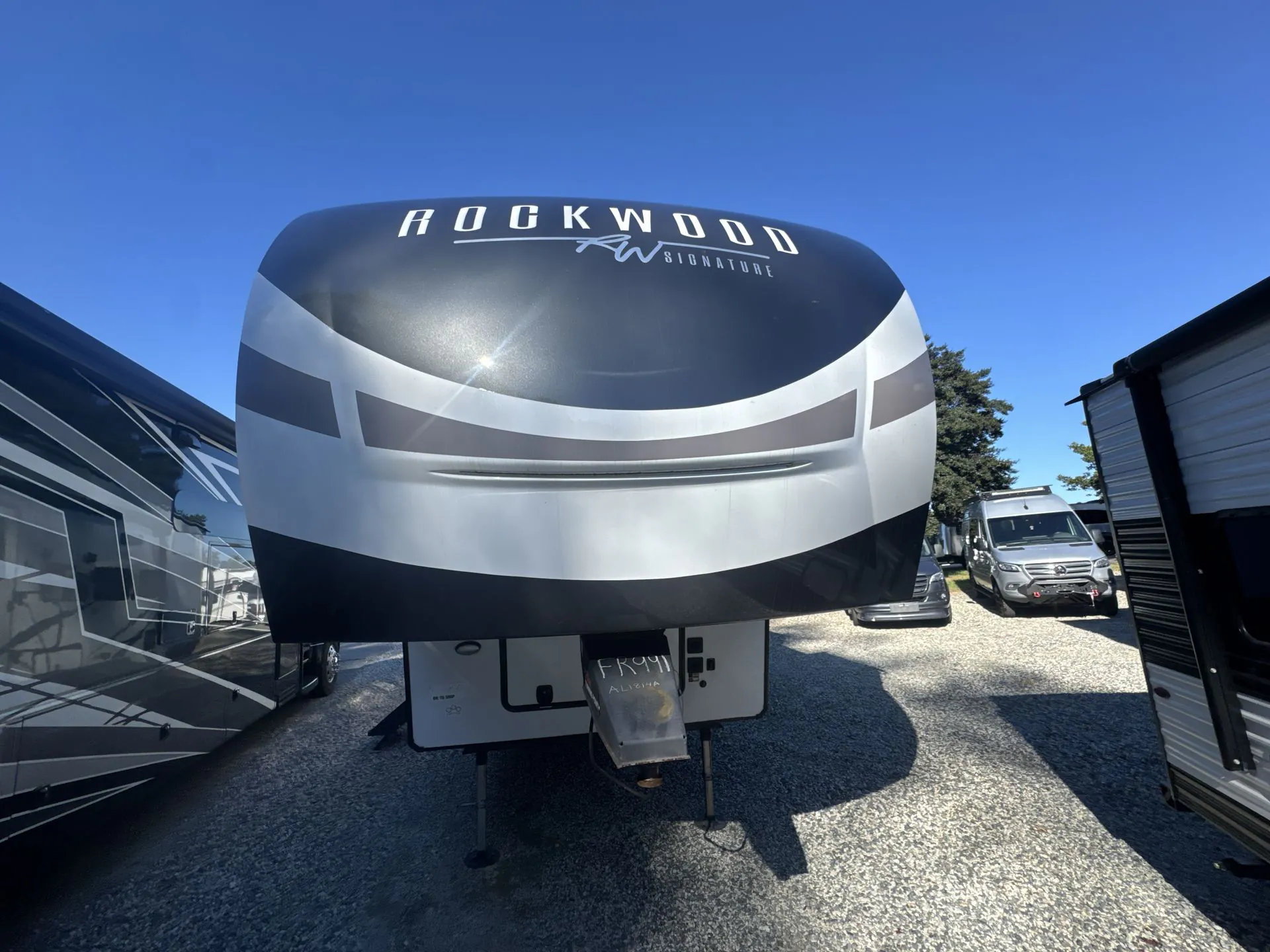 2023 Forest River Rockwood Signature 2891BH - Photo 2