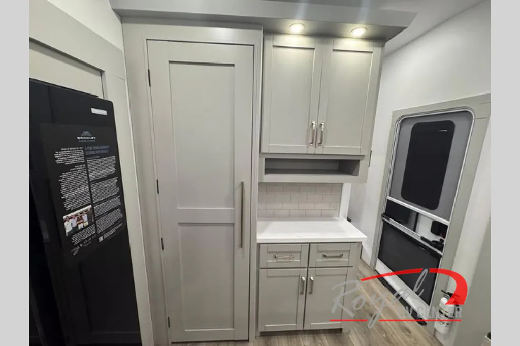 2026 Brinkley Model Z 3610, Kitchen photo 7