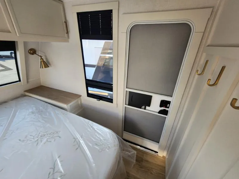 2026 Brinkley Model I 294, Photos photo 31