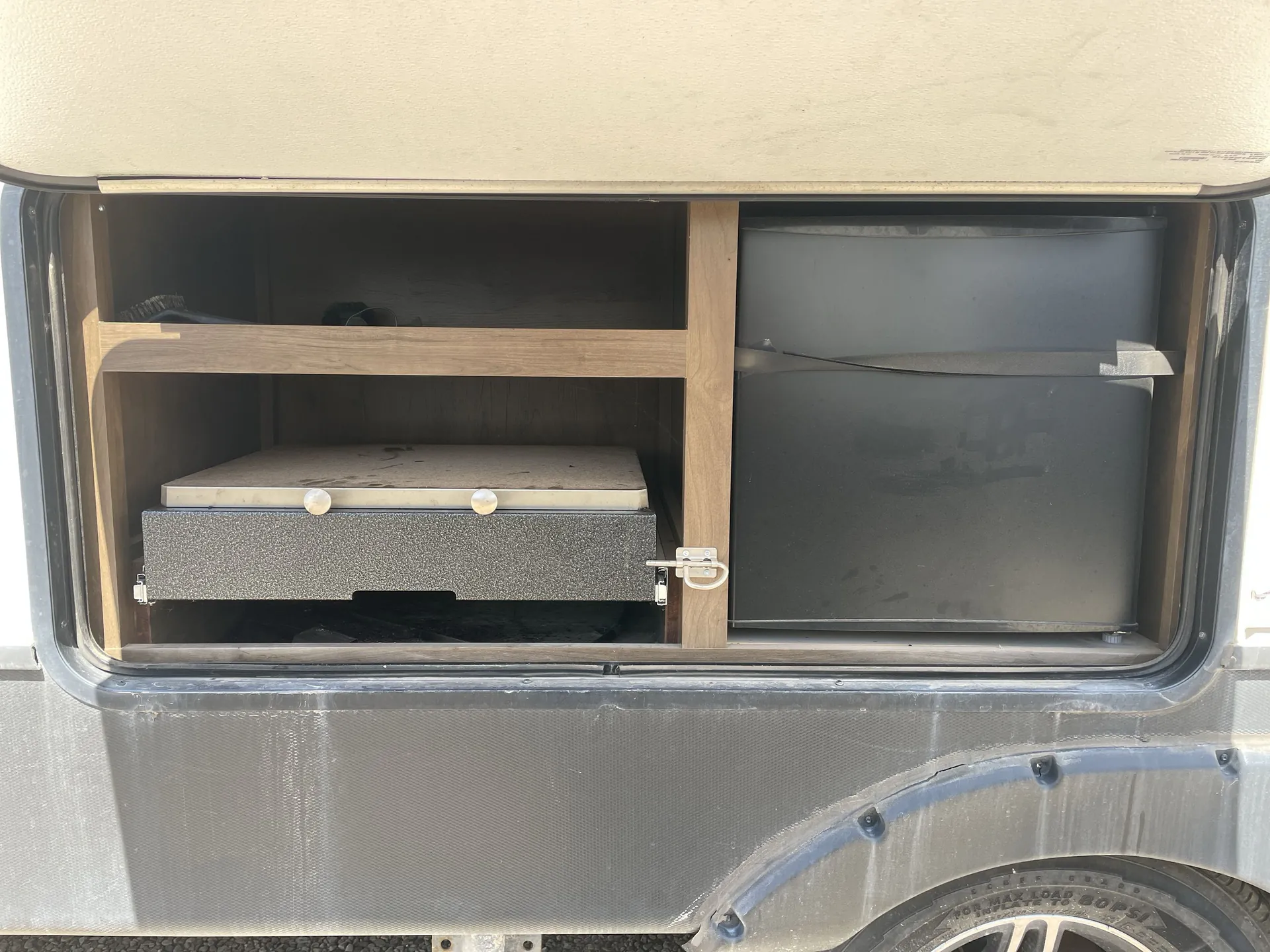 2018 Keystone Cougar 29BHSWE — living area main
