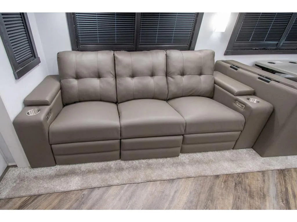 2026 Entegra Coach Accolade 37K, Photos photo 11
