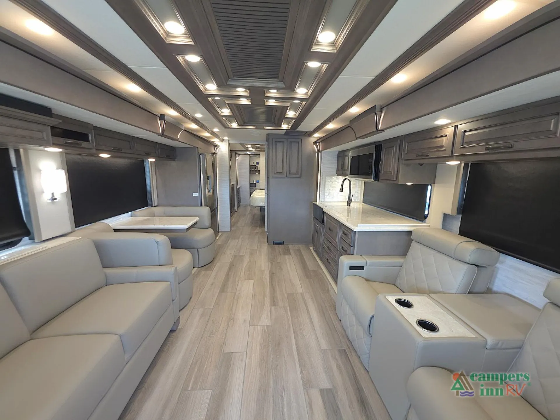 2027 Newmar Dutch Star 4345 - Photo 3