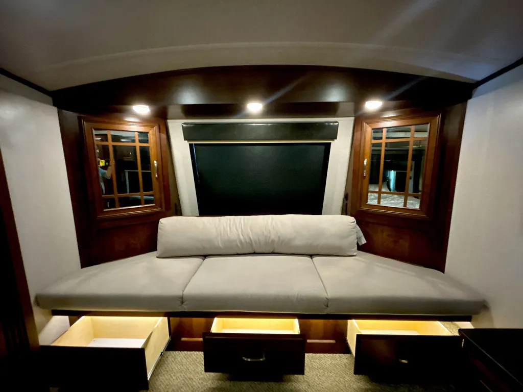 2020 Jayco Pinnacle 36FBTS, Photos photo 17