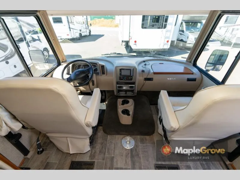 2019 Winnebago Vista 32YE - Photo 3