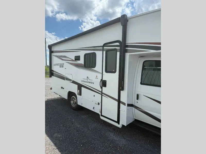 2026 Coachmen Leprechaun 210RSS FORD E 350 - Photo 4