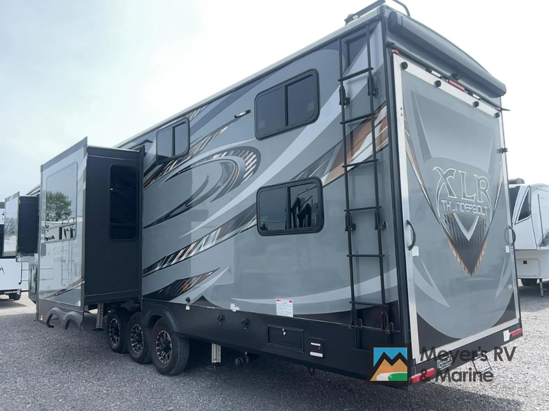 2019 Forest River XLR Thunderbolt 382AMP - Photo 4