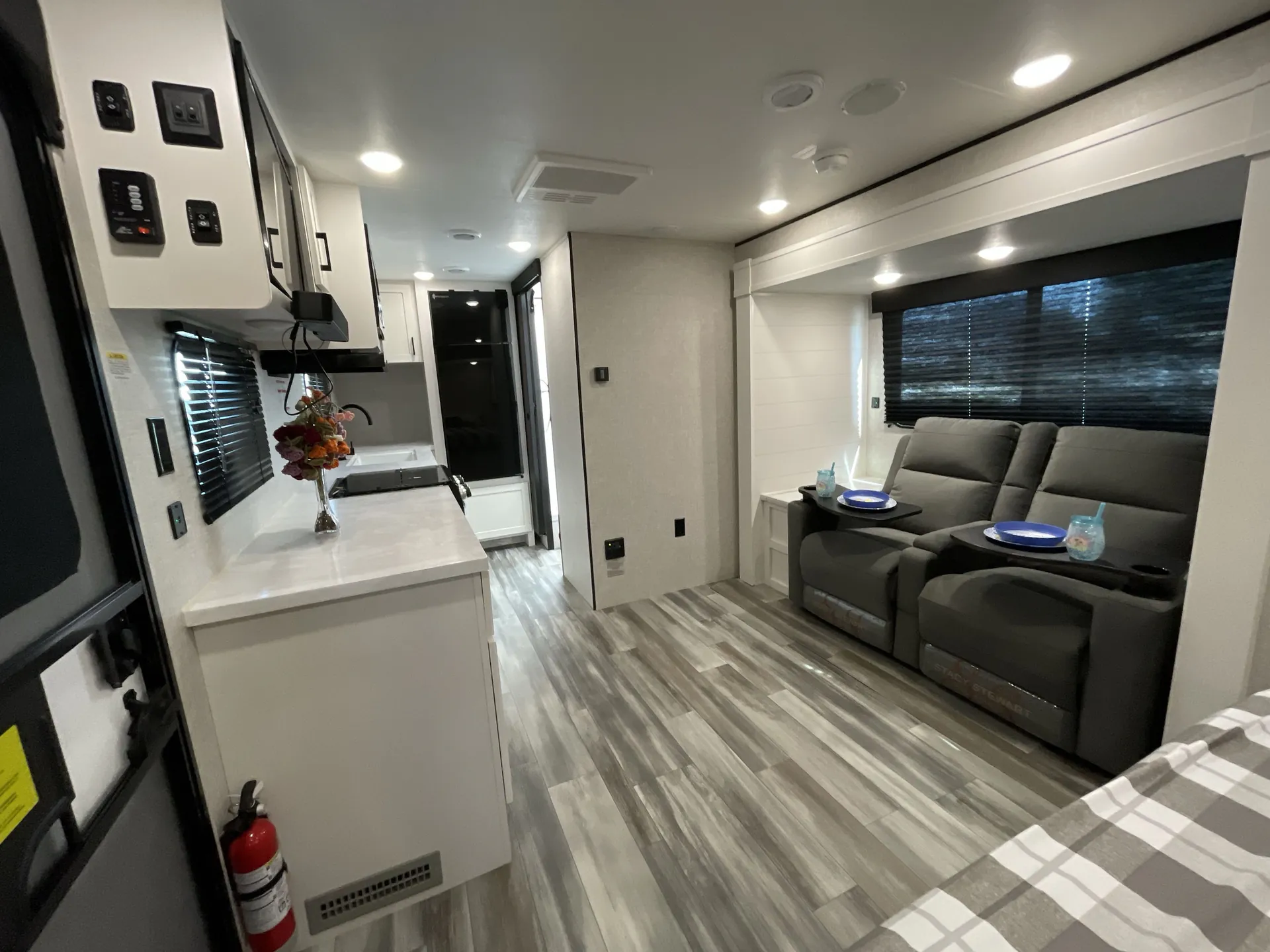 2025 Jayco Jay Flight SLX 200MKS — living area main