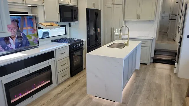 2025 Brinkley Model G 4100 - Photo 4