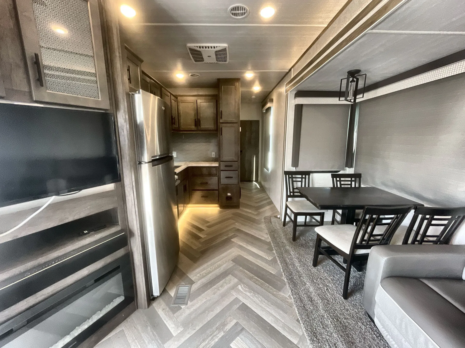 2021 Forest River Salem Villa 353FLFB — living area main