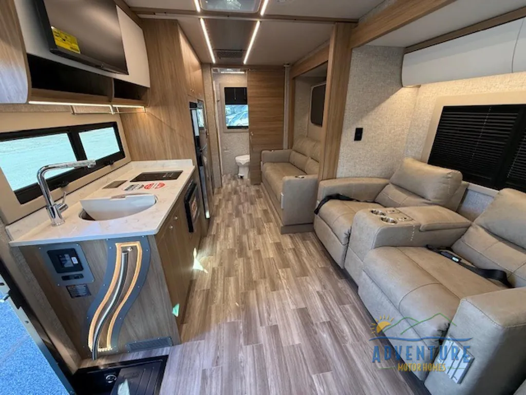 2025 Tiffin Wayfarer 25 XRW, Photos photo 7
