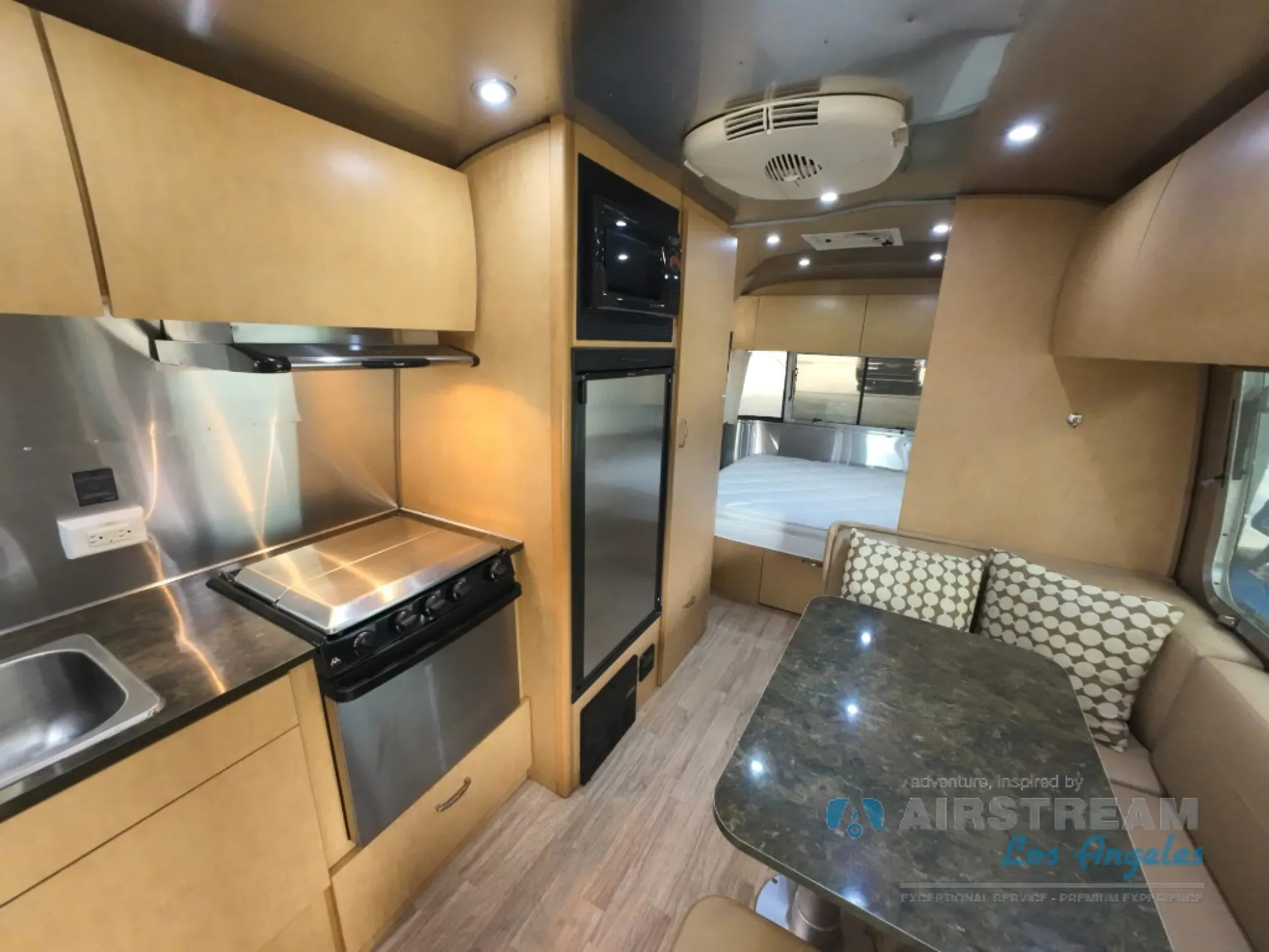 2015 Airstream Flying Cloud 23FB - Photo 4