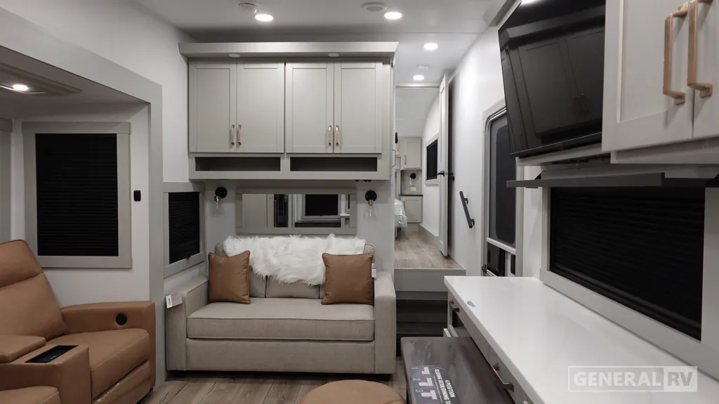 2026 Brinkley Model Z 2680, Photos photo 4