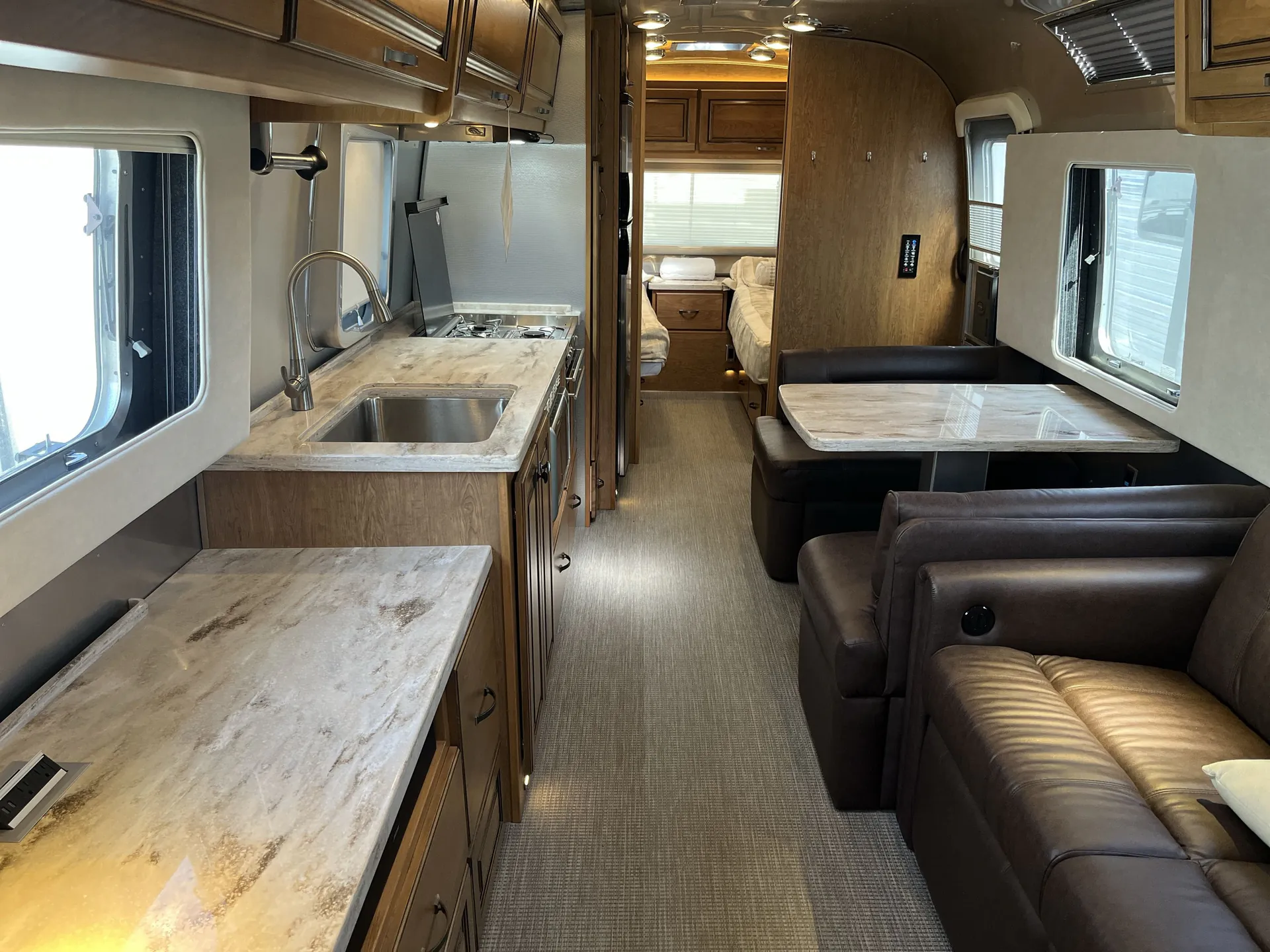 2018 airstream Classic 33FB Twin — living area main
