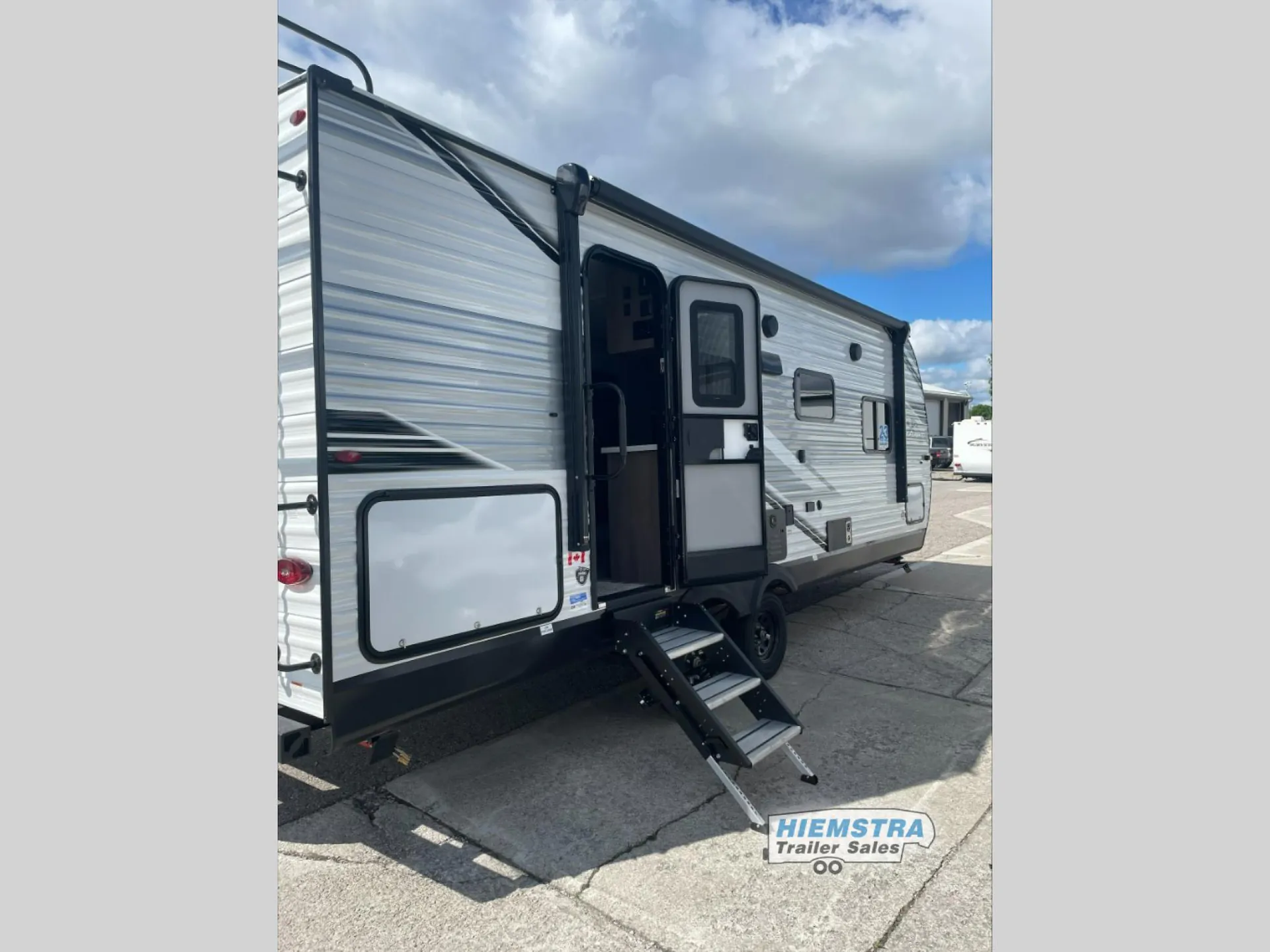 2025 Jayco Jay Flight 240RBS - Photo 2