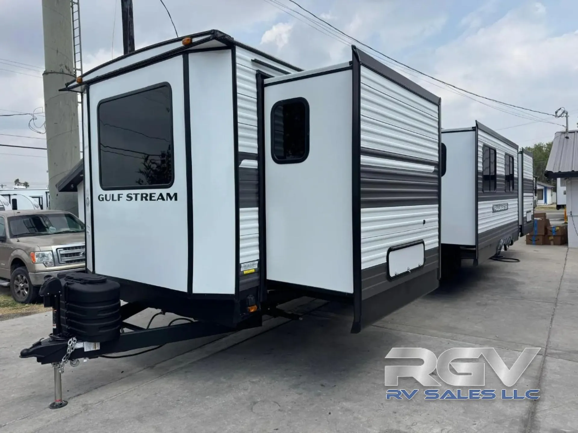 2027 Gulf Stream Trailmaster Supreme 33DBDB - Photo 4