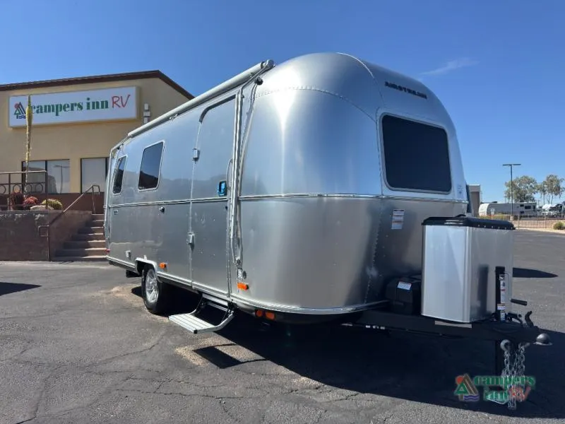 2026 Airstream World Traveler 22RB - Main photo