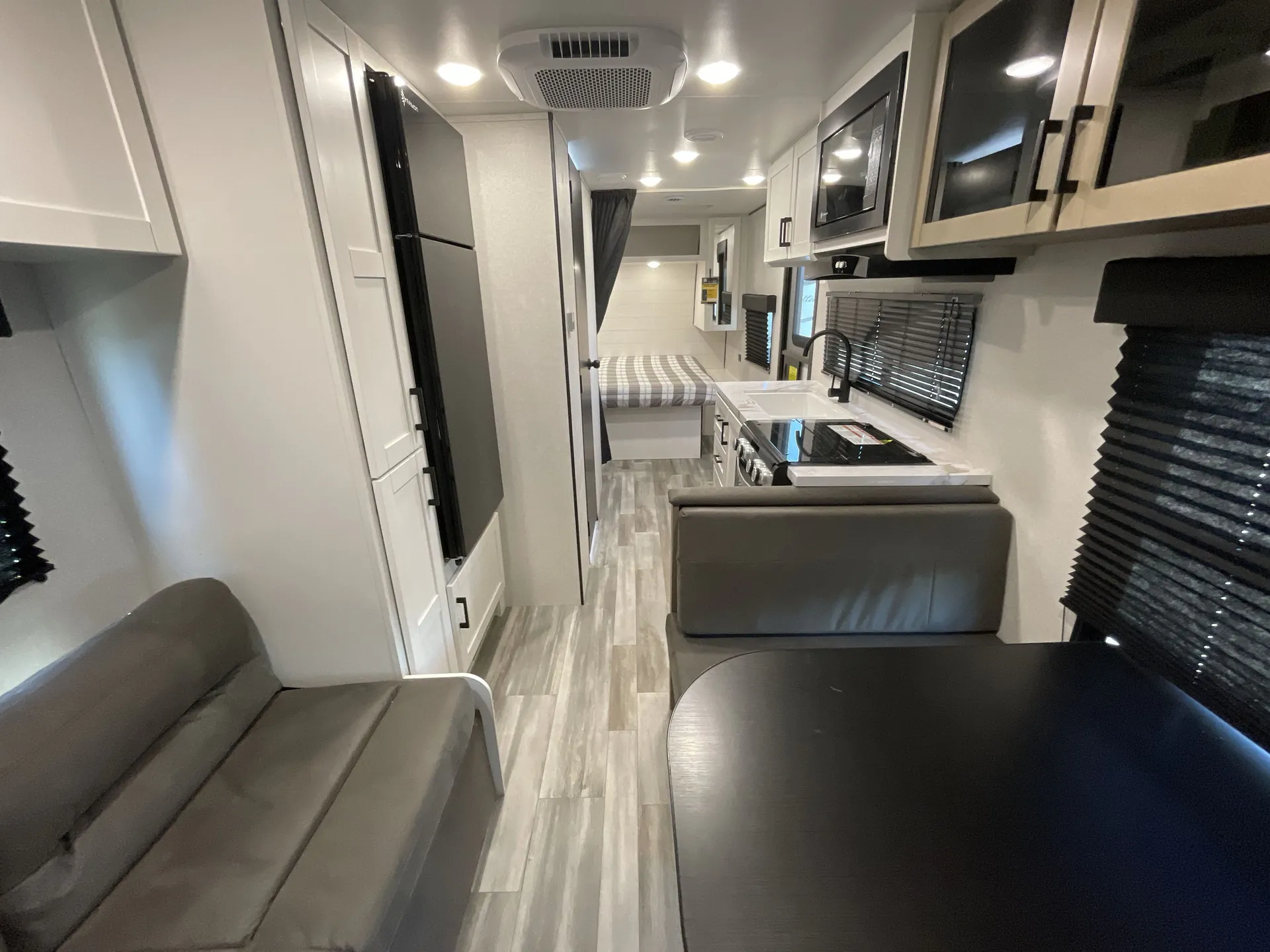 2026 Jayco Jay Flight SLX 210QBW — living area main