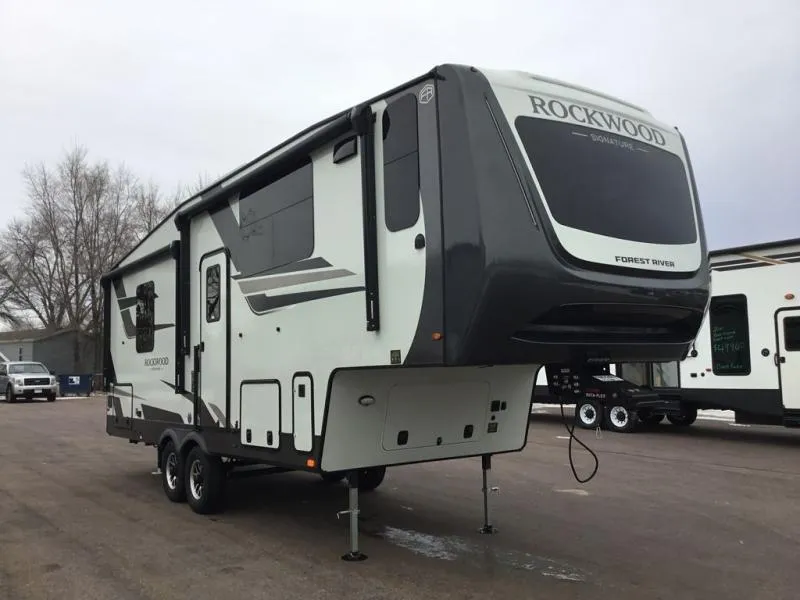 2026 Forest River Rockwood Signature 290SFK - Photo 2