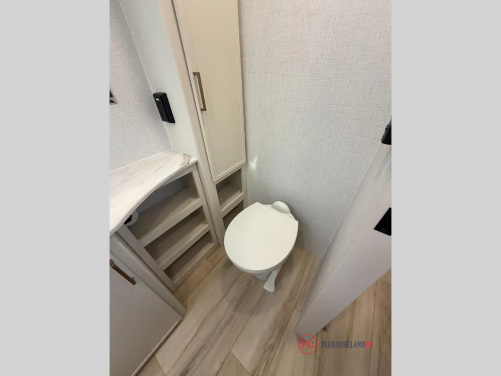 2026 Brinkley Model Ix 20X, Photos photo 11