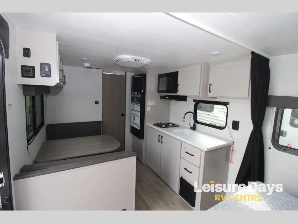 2027 Jayco Jay Flight 175FQ, Photos photo 6