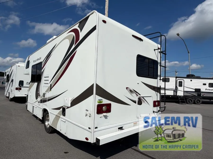 2020 Thor Motor Coach Four Winds 23U - Photo 4