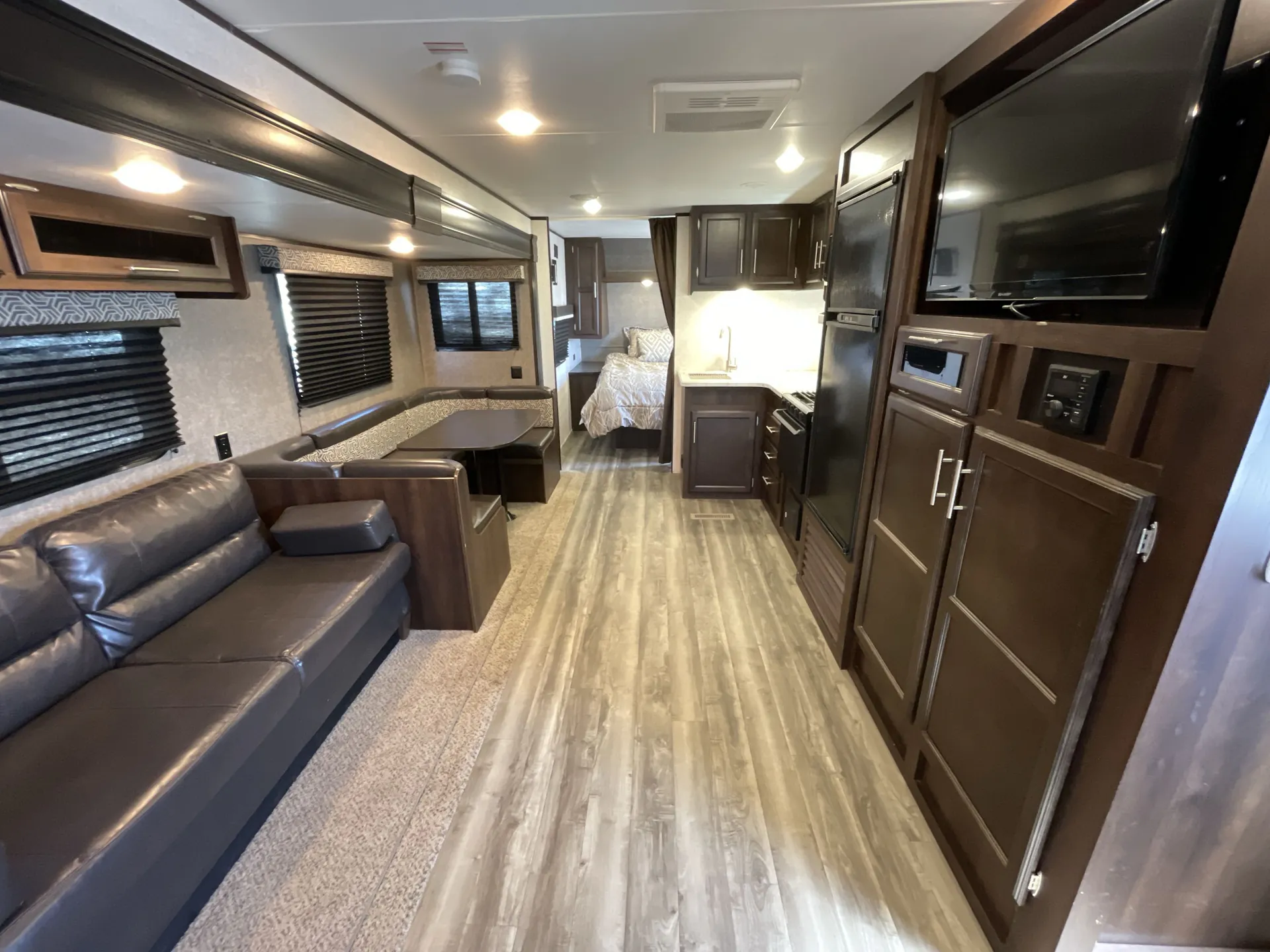 2019 Jayco Jay Flight SLX 286BHSW — living area main