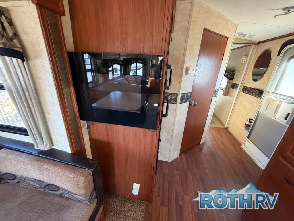 2011 Keystone Outback 298RE, Photos photo 19