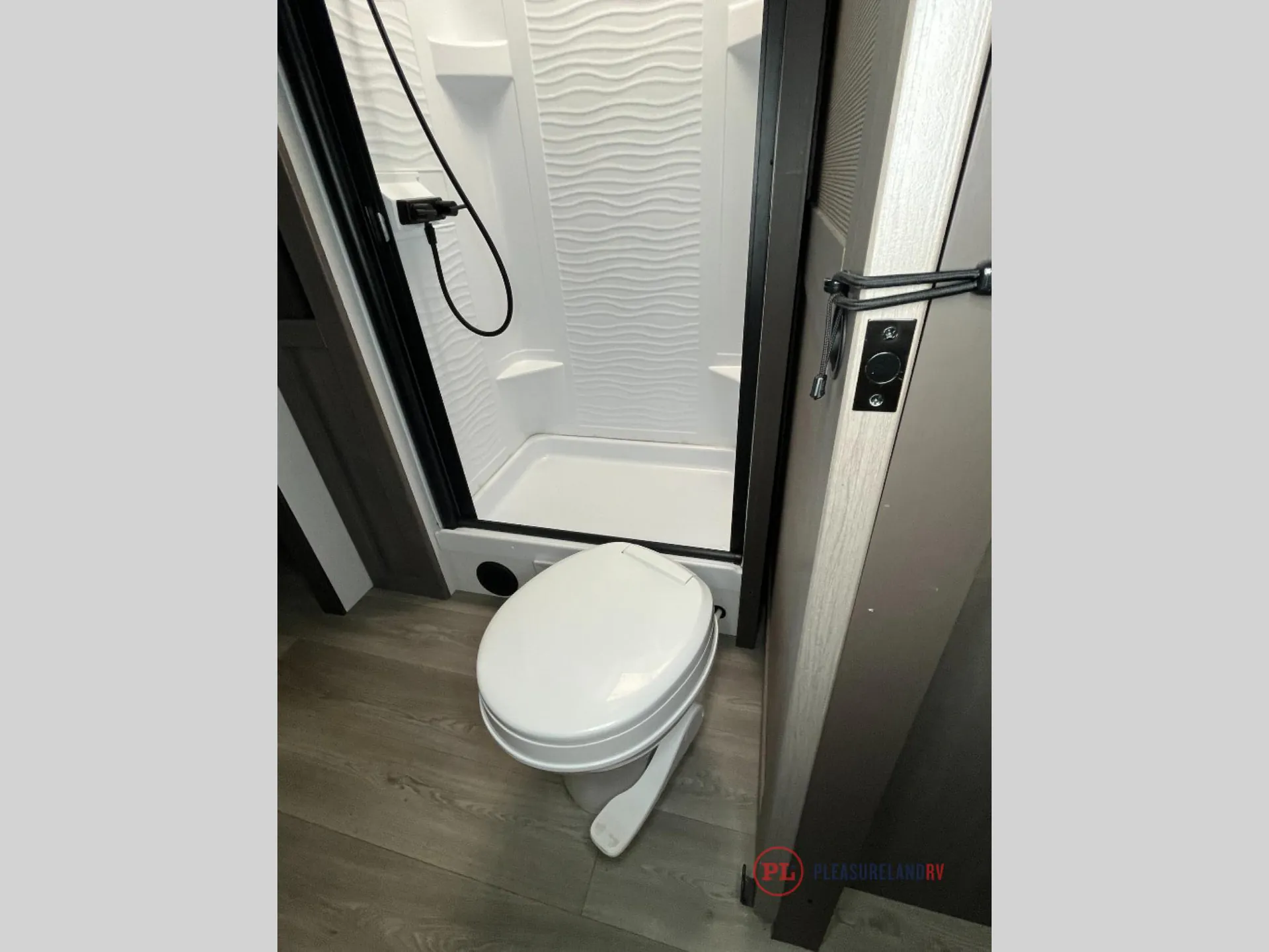 2026 Grand Design Transcend 245RLT - Photo 4