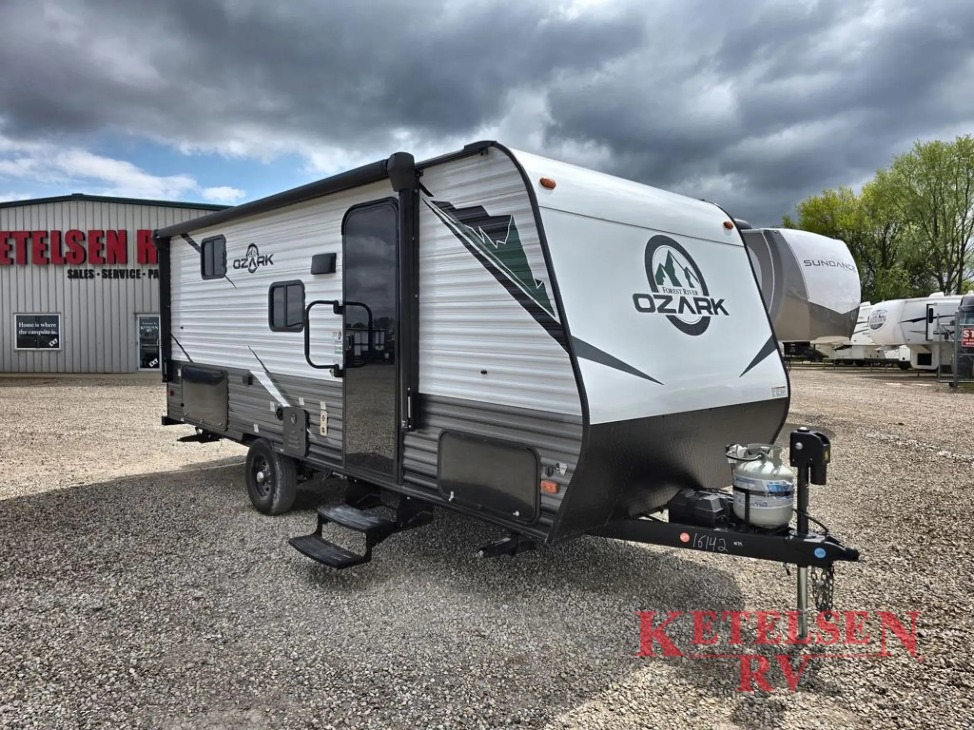 2024 Forest River Ozark 1680BSK - Photo 3