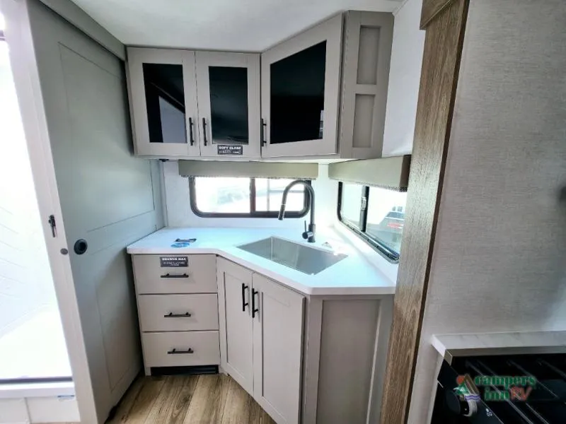 2026 Alliance RV Delta ML226 - Photo 4