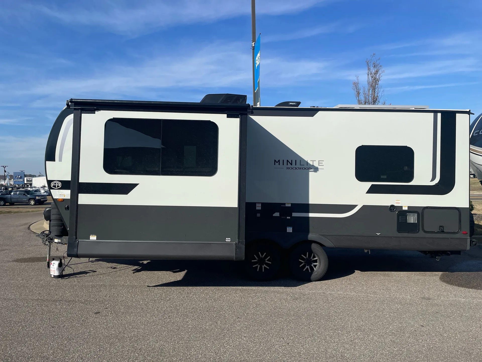 2026 Forest River Rockwood Mini Lite 2506FK — off campside