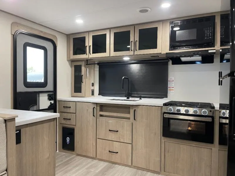 2026 Grand Design Imagine XLS 23LDE - Photo 4