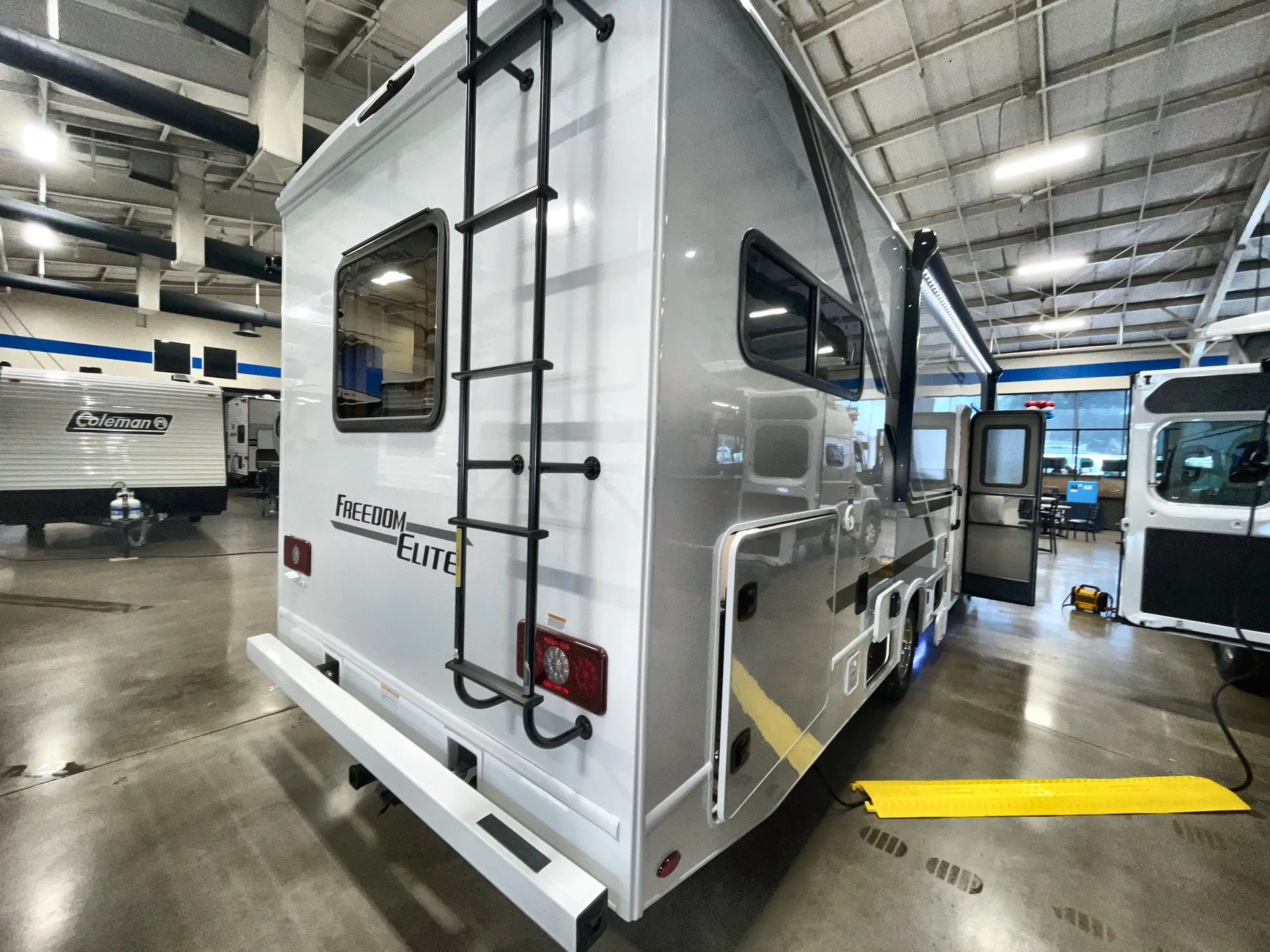 2027 Thor Motor Coach Freedom Elite 31FE