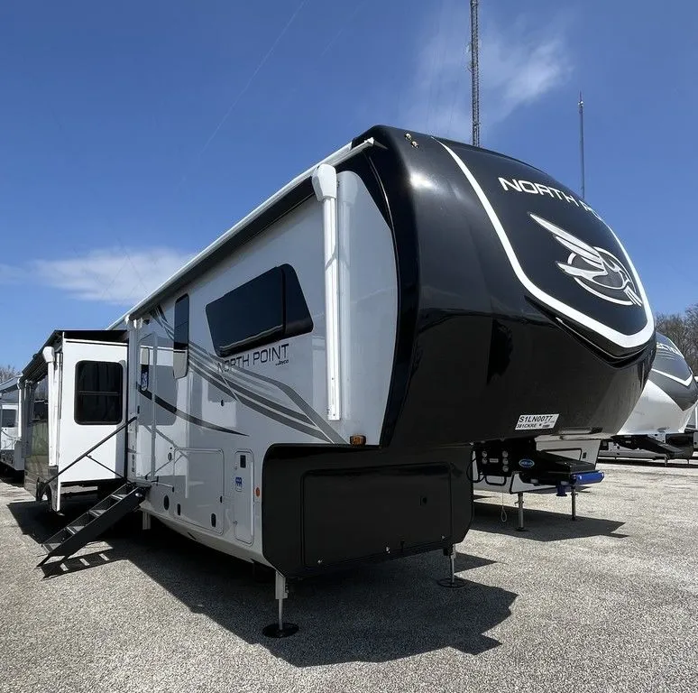 2025 Jayco North Point 381CKRE - Photo 2