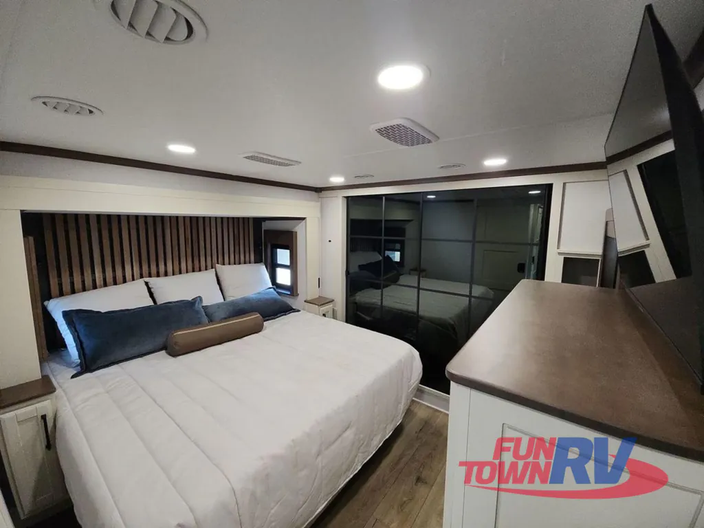 2027 Forest River RiverStone 44DBL, Photos photo 30