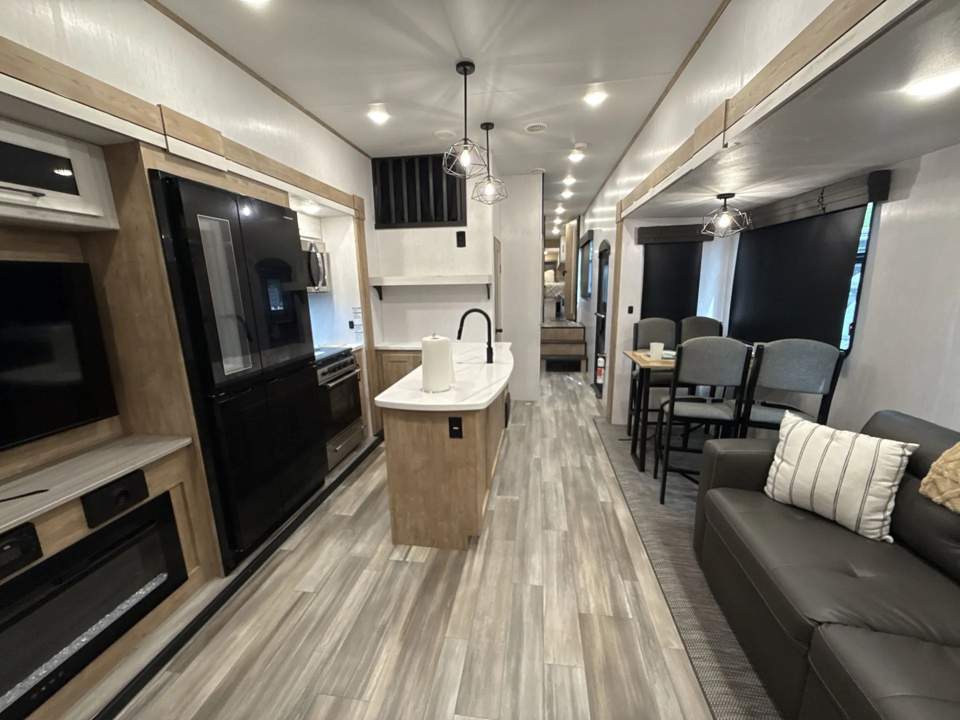 2023 Heartland Milestone 333MB — living area main