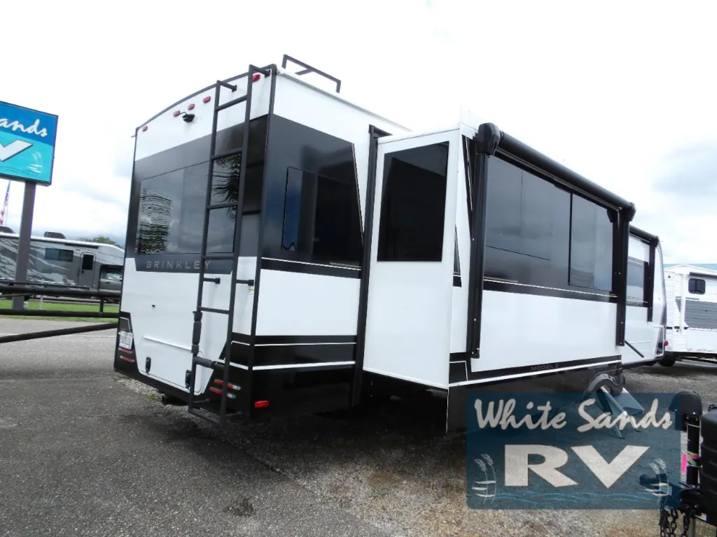 2026 Brinkley Model Z AIR 310, Photos photo 35