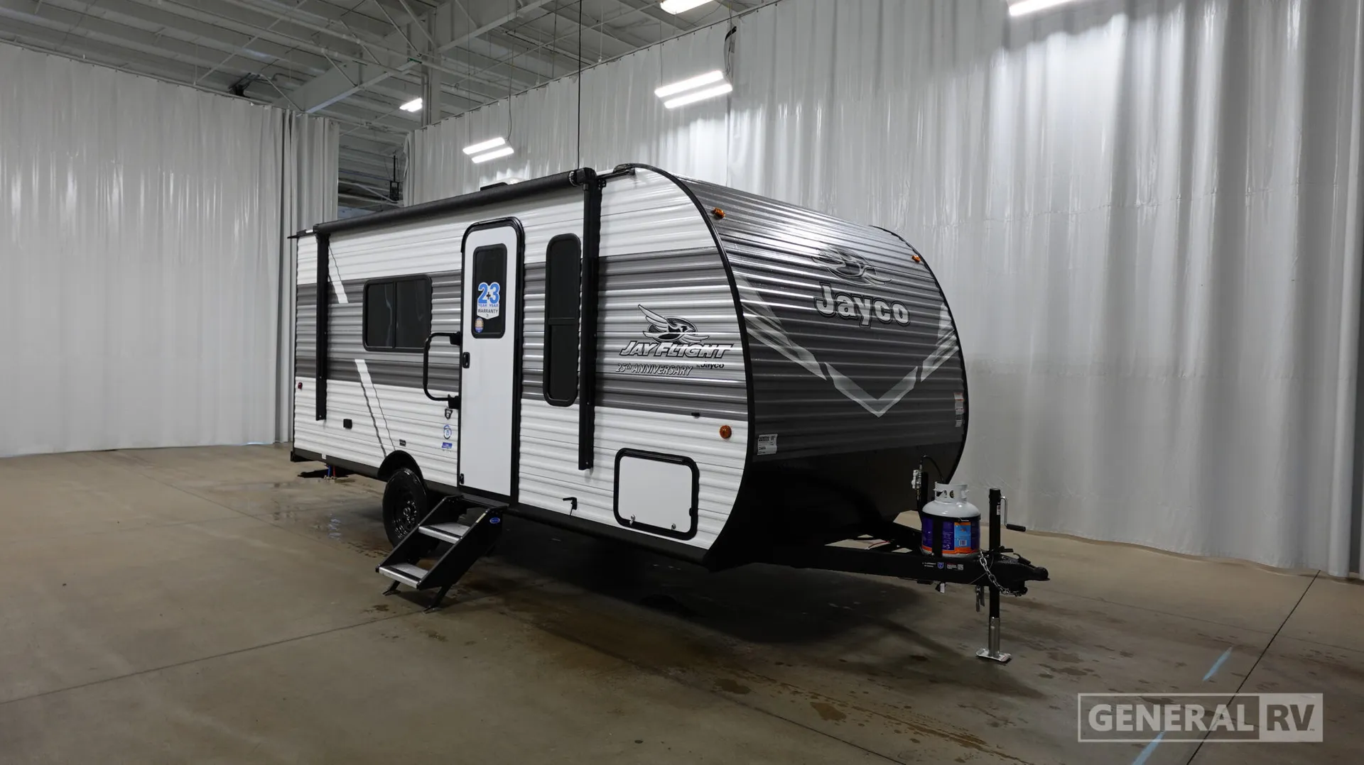 2027 Jayco Jay Flight SLX 175FQ - Photo 2
