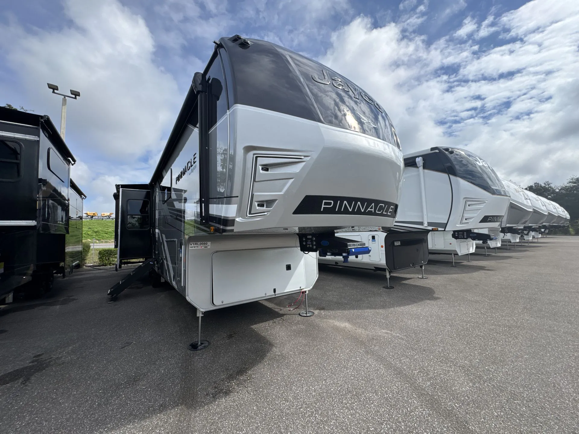 2027 Jayco Pinnacle 36FBTS