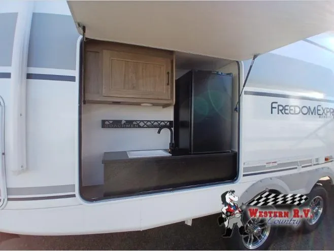 2026 Coachmen Freedom Express Ultra Lite 259FKDS - Photo 4