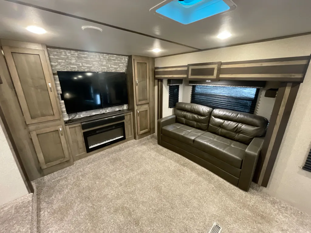 2020 Keystone Sprinter Limited 3341FWFLS, Photos photo 4